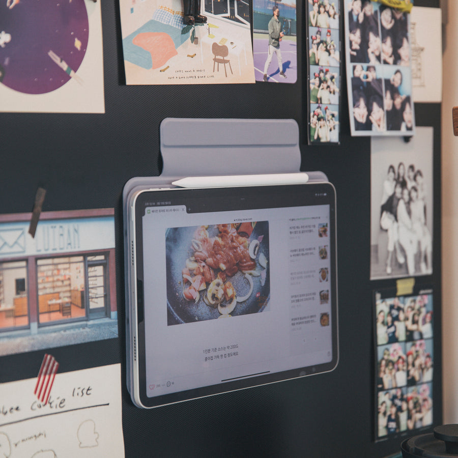 FreeAngle Slim – Highly Adjustable, Sleek Stand & Smart Cover for iPad